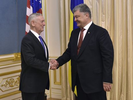 Poroshenko řekl, že byl spokojen s jednáním s Mattis