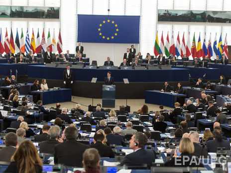 Evropský parlament vyzval Spojené státy, aby pozastavení bezviz